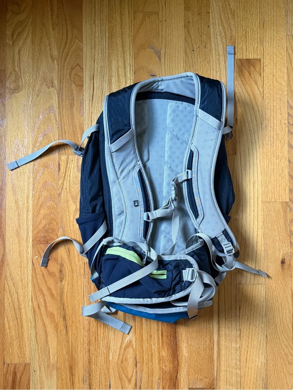 Eastern Mountain Sports Sector 22 Men’s Backpack